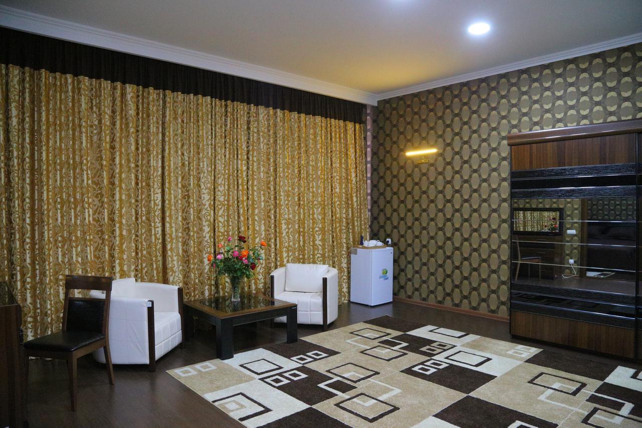Sipehr Hotel Chkalovsk ภายนอก รูปภาพ